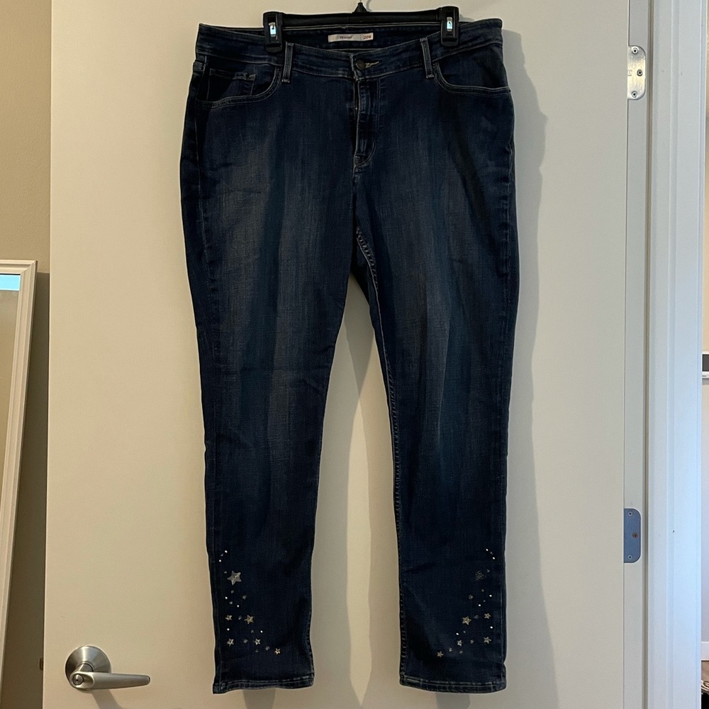 711 Skinny Jeans by Levi Strauss with stitched stars at the bottom, size 20W
